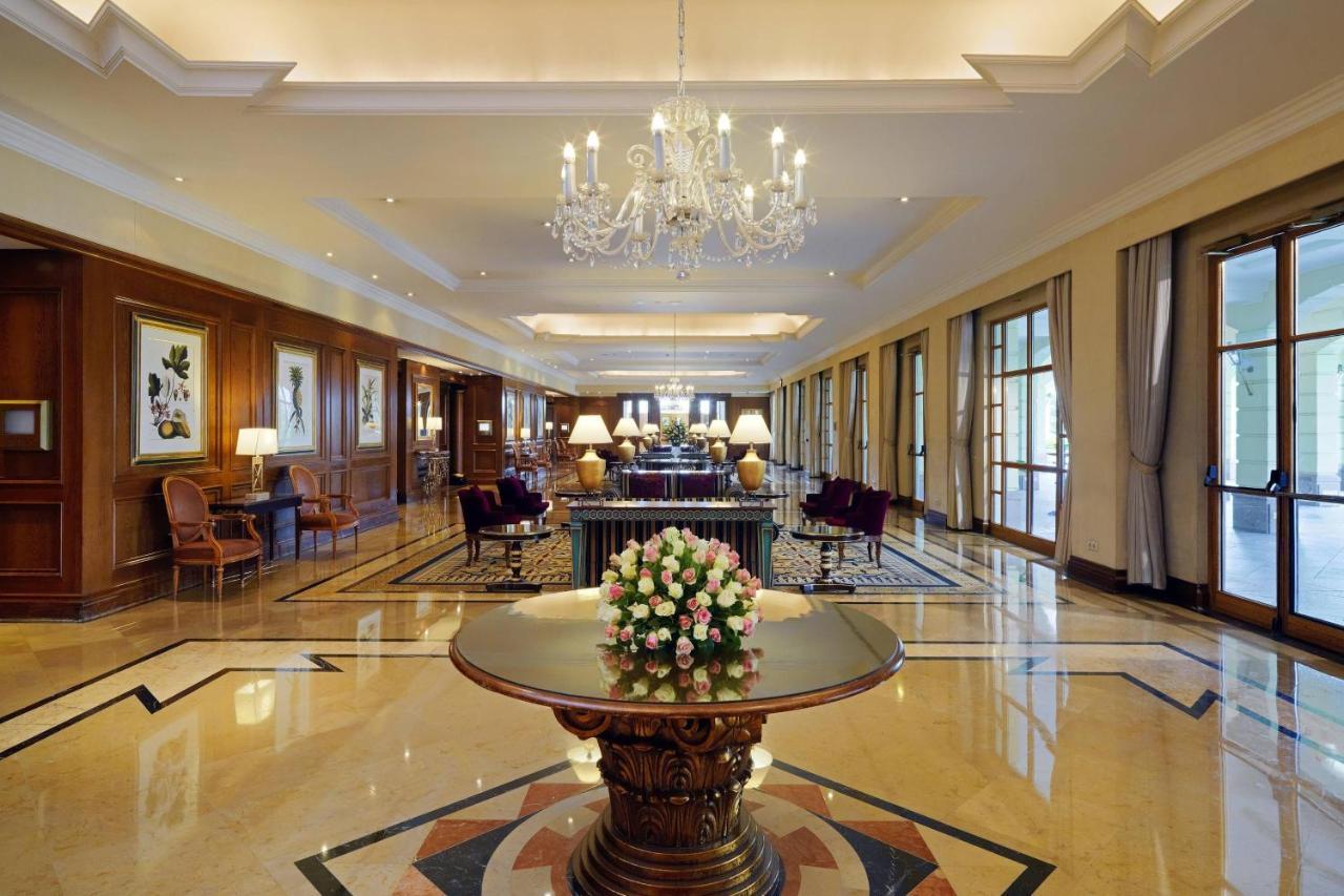 Sheraton Addis, A Luxury Collection Hotel, Аддис-Абеба Экстерьер фото